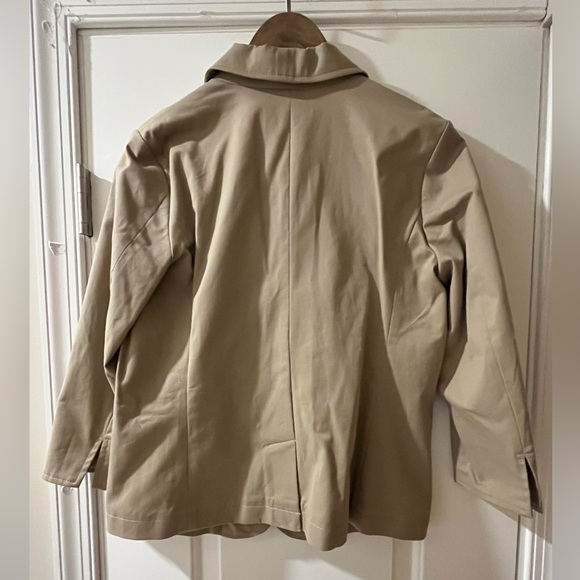 Eddie Bauer Women’s Khaki blazer size Small - Picture 2 of 6